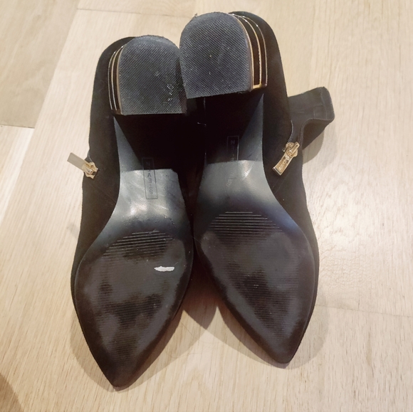 Steve Madden velvet booties with embellished heel - Picture 5 of 5